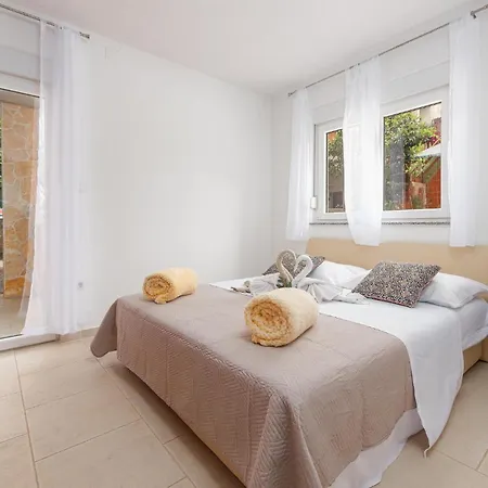 Beautiful In Na Moru Apartment